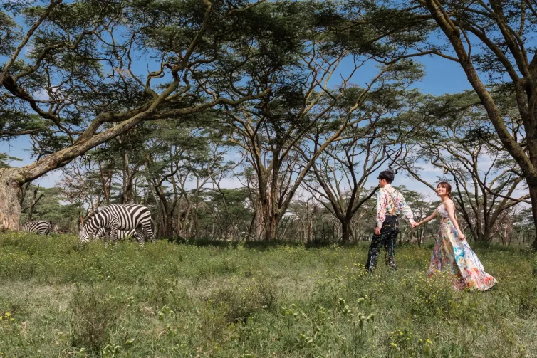 crescent-island-camp-wedding_12