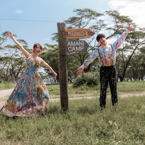 crescent-island-camp-wedding_23