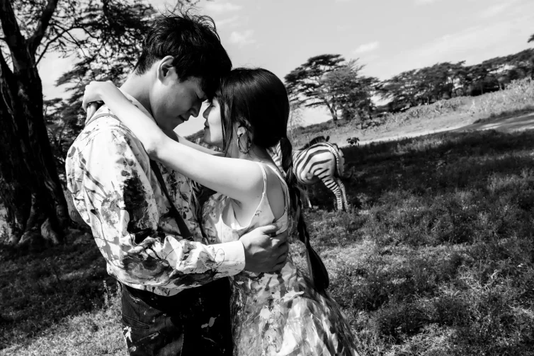 crescent-island-camp-wedding_26