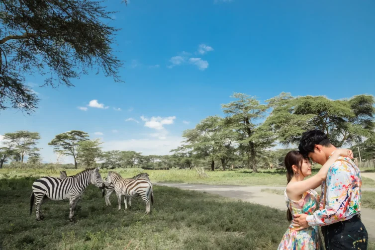 crescent-island-camp-wedding_28