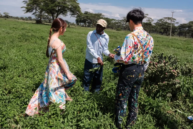 crescent-island-camp-wedding_29